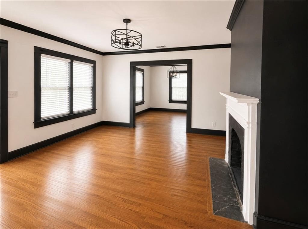 3 bedroom, 2 bathroom, 1,307 sq ft single family residence for sale at 1802 S Gordon Street, Atlanta, GA 30310 — photo 3