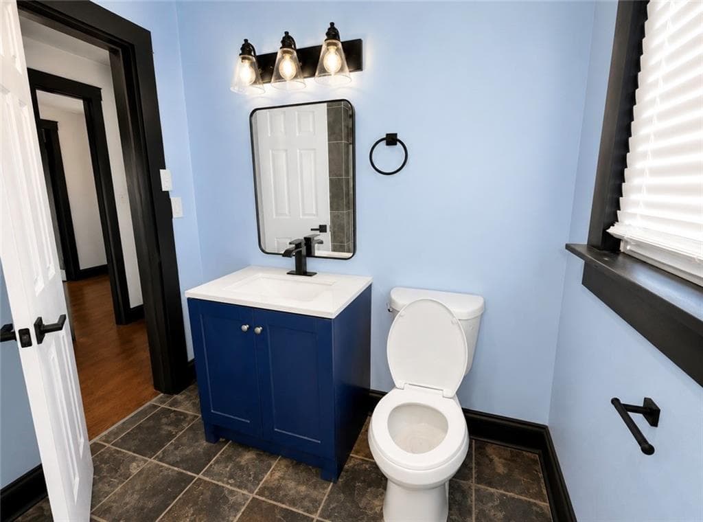 3 bedroom, 2 bathroom, 1,307 sq ft single family residence for sale at 1802 S Gordon Street, Atlanta, GA 30310 — photo 6