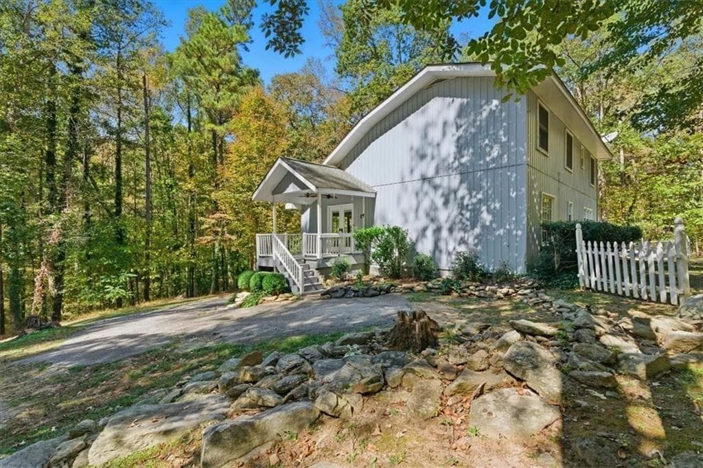 4 bedroom, 2 bathroom, 2,262 sq ft single family residence for sale at 5430 Bethlehem Road, Fairburn, GA 30213