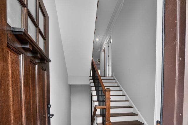 4 bedroom, 4 bathroom, 3,064 sq ft single family residence for rent at 94 Oxbo Road, Roswell, GA 30075 for $4,595 a month — photo 5