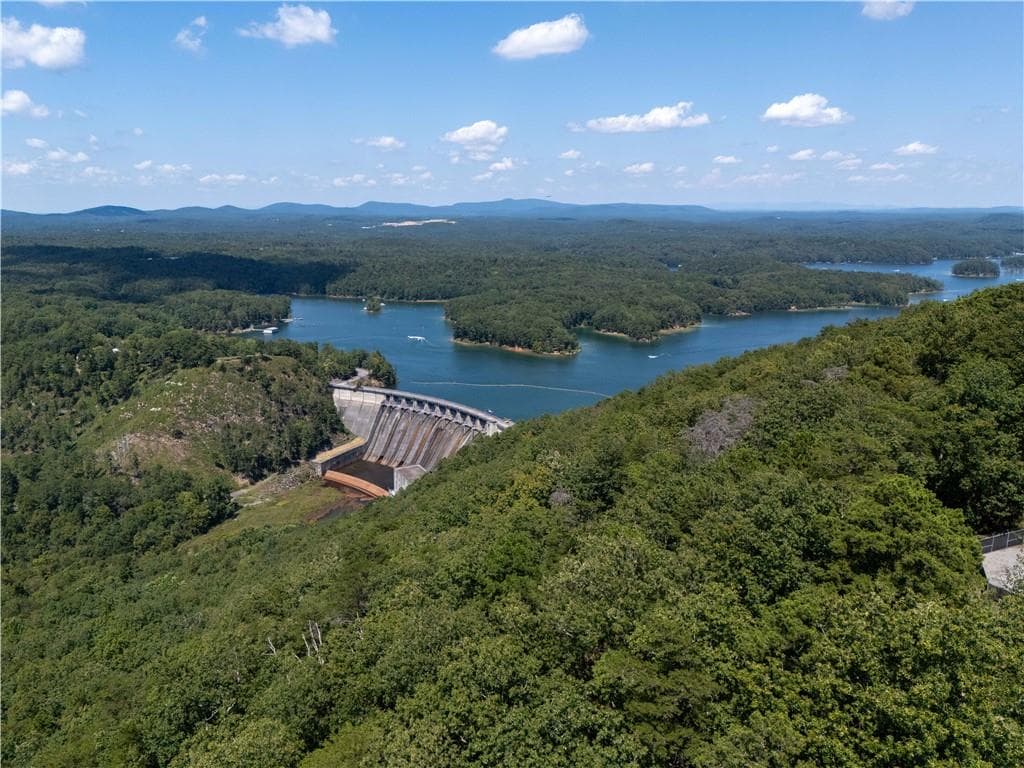single family residence for sale at 104 Somerset Lane, Cartersville, GA 30121 — photo 2