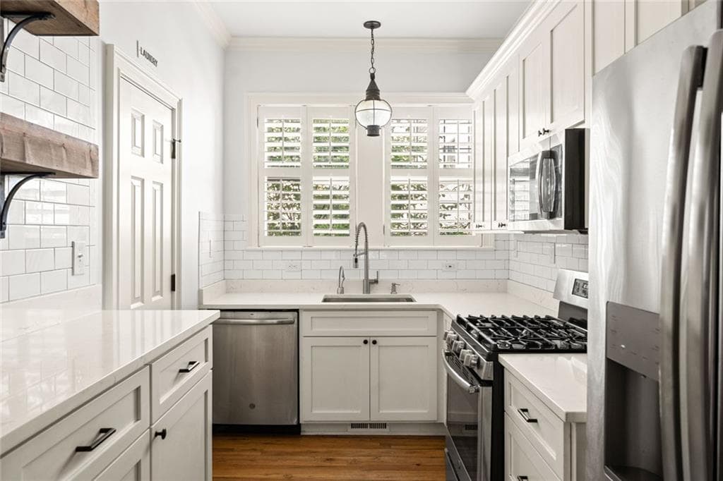 2 bedroom, 1 bathroom, 1,068 sq ft condominium for rent at 878 Briarcliff Road NE A1, Atlanta, GA 30306 for $2,500 a month — photo 5