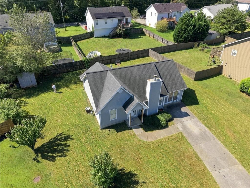 3 bedroom, 2 bathroom, 1,194 sq ft single family residence for sale at 131 Nicole Circle, Rockmart, GA 30153 — photo 2