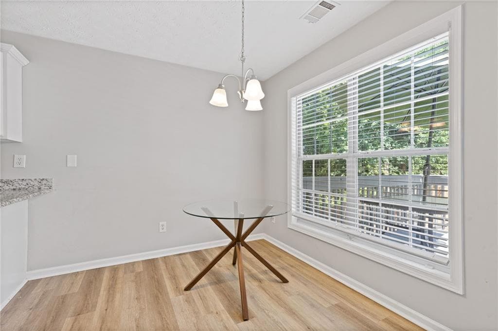 4 bedroom, 3 bathroom, 3,976 sq ft single family residence under contract at 3299 Kings Bay Court, Decatur, GA 30034 — photo 7