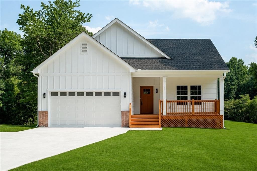 3 bedroom, 2 bathroom, 1,700 sq ft single family residence for sale at 177 Harriette Drive, Stockbridge, GA 30281 — photo 2