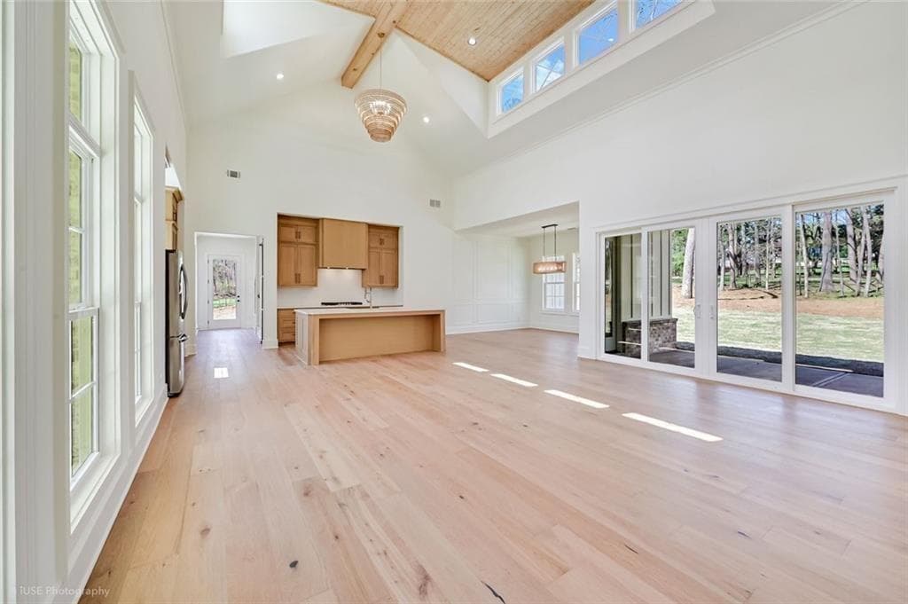 4 bedroom, 4 bathroom, 3,600 sq ft single family residence under contract at 273 Hickory Hills Drive, Jefferson, GA 30549 — photo 6