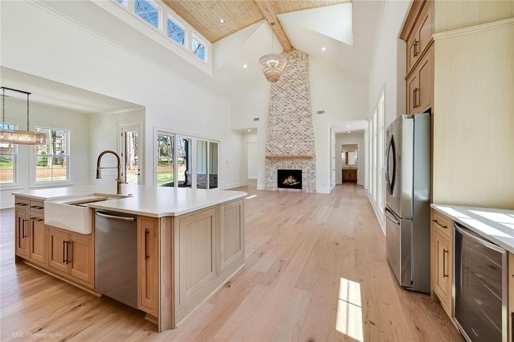 4 bedroom, 4 bathroom, 3,600 sq ft single family residence under contract at 273 Hickory Hills Drive, Jefferson, GA 30549 — photo 7