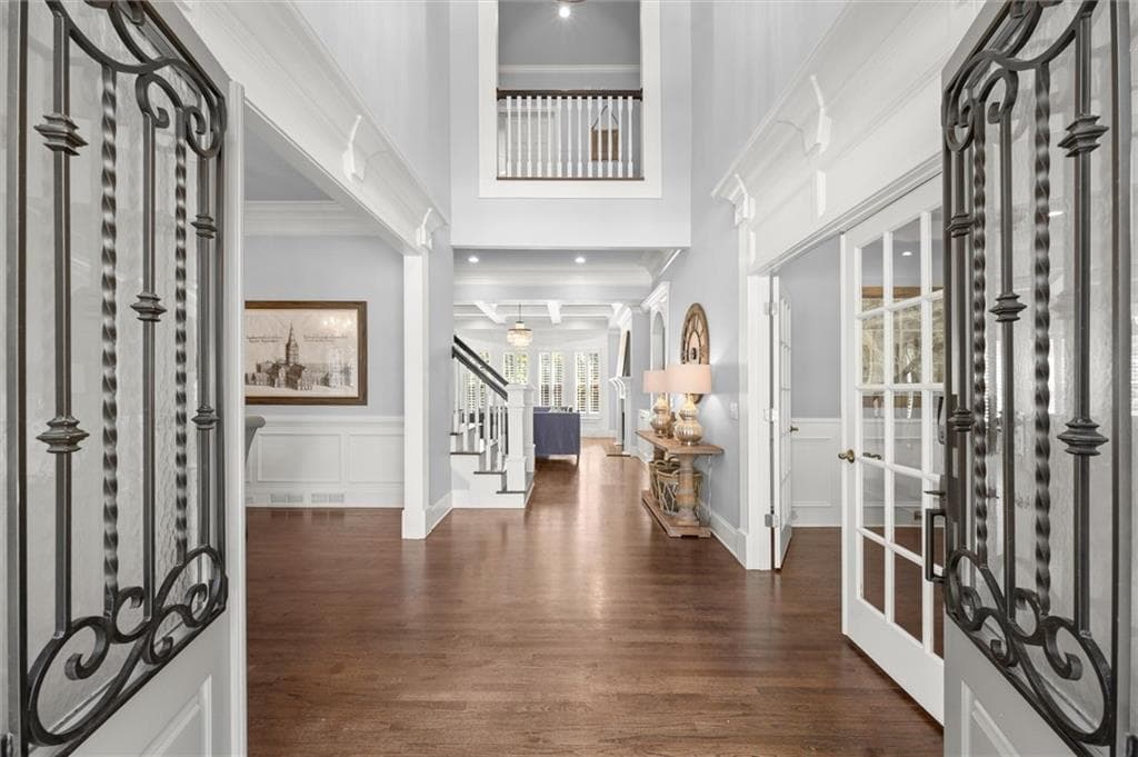 6 bedroom, 7 bathroom, 7,340 sq ft single family residence under contract at 11035 Bradford Lane, Suwanee, GA 30024 — photo 10