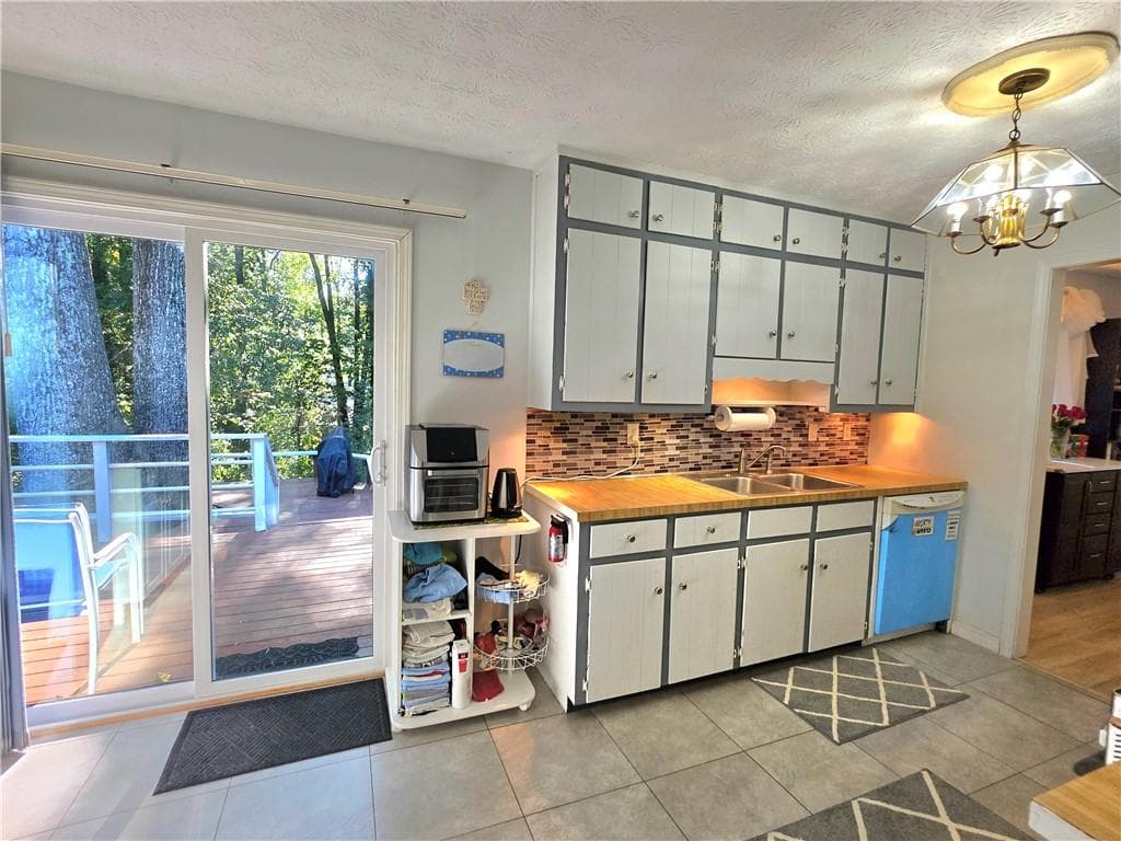 4 bedroom, 3 bathroom, 2,125 sq ft single family residence for sale at 692 Talemwood Court, Lawrenceville, GA 30044 — photo 10