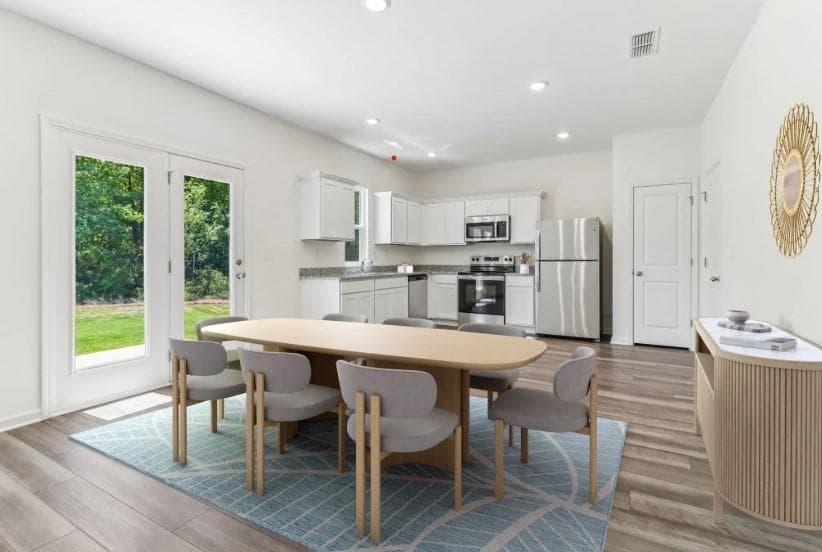 4 bedroom, 3 bathroom, 1,801 sq ft single family residence for sale at 38 Crescent Boulevard, Carrollton, GA 30116 — photo 6