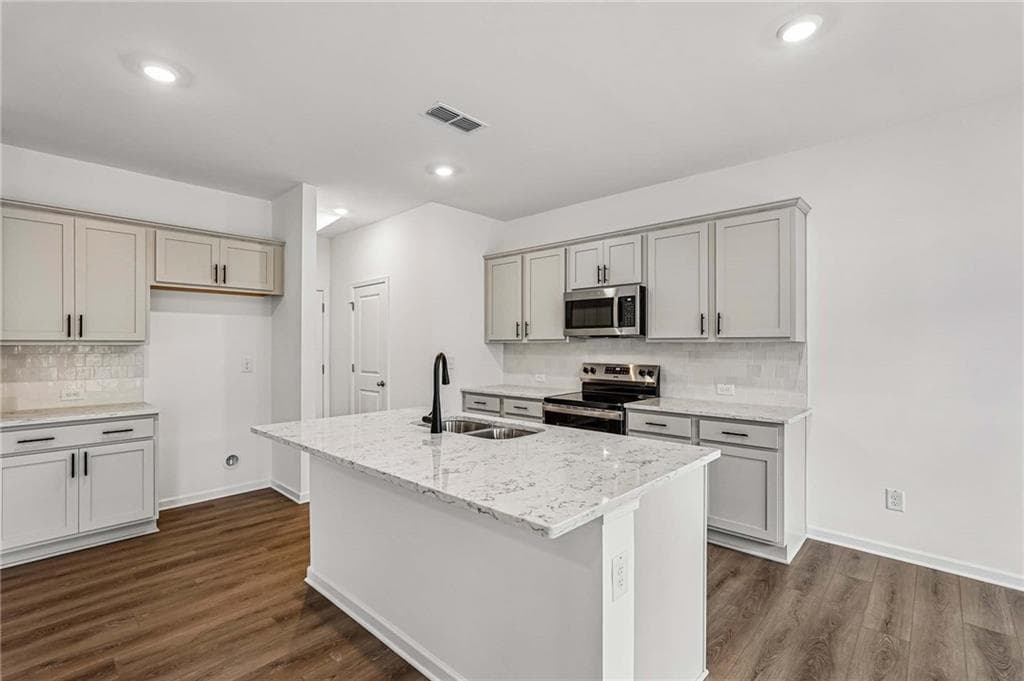 3 bedroom, 3 bathroom, 1,800 sq ft townhouse under contract at 227 Kinship Drive, Mableton, GA 30126 — photo 6