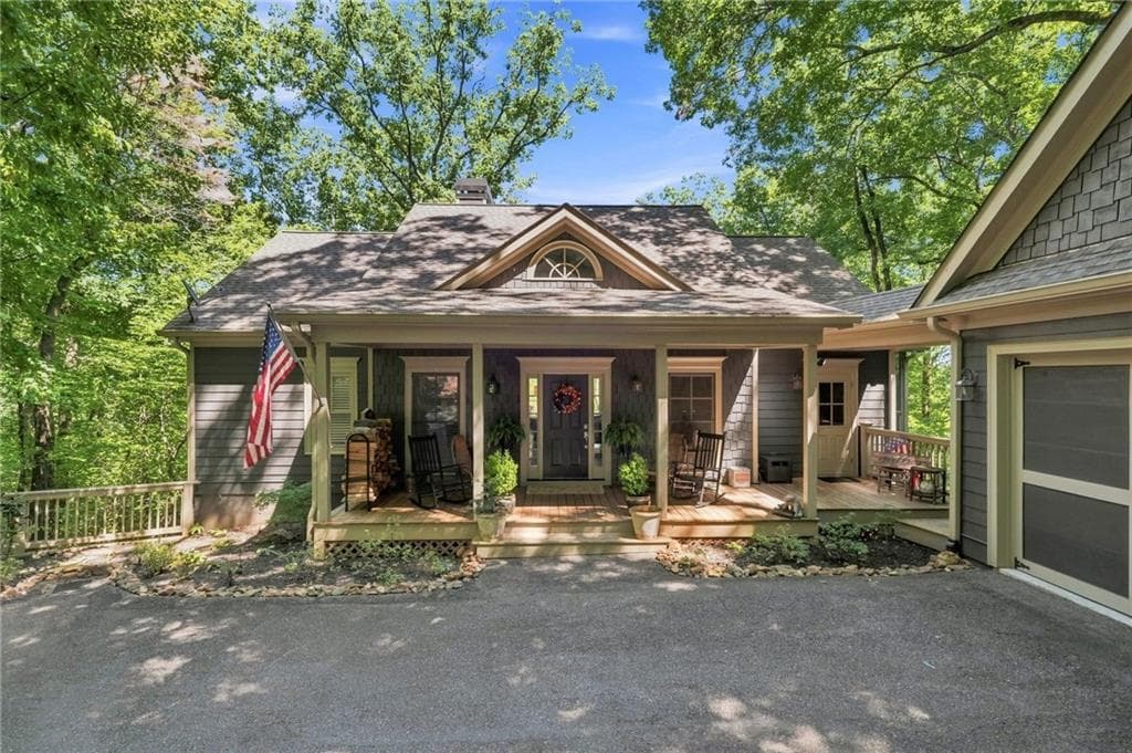 4 bedroom, 4 bathroom, 3,384 sq ft single family residence for sale at 1458 Valley View Drive, Big Canoe, GA 30143 — photo 2