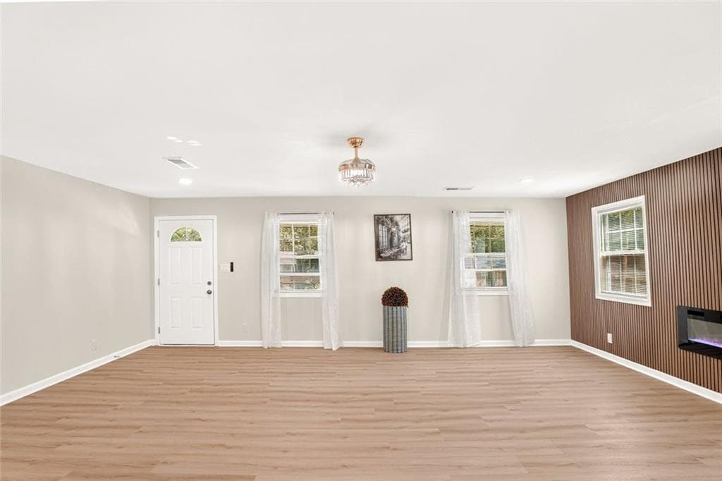 3 bedroom, 1 bathroom, 1,175 sq ft single family residence for sale at 2359 Baywood Drive, Atlanta, GA 30315 — photo 6