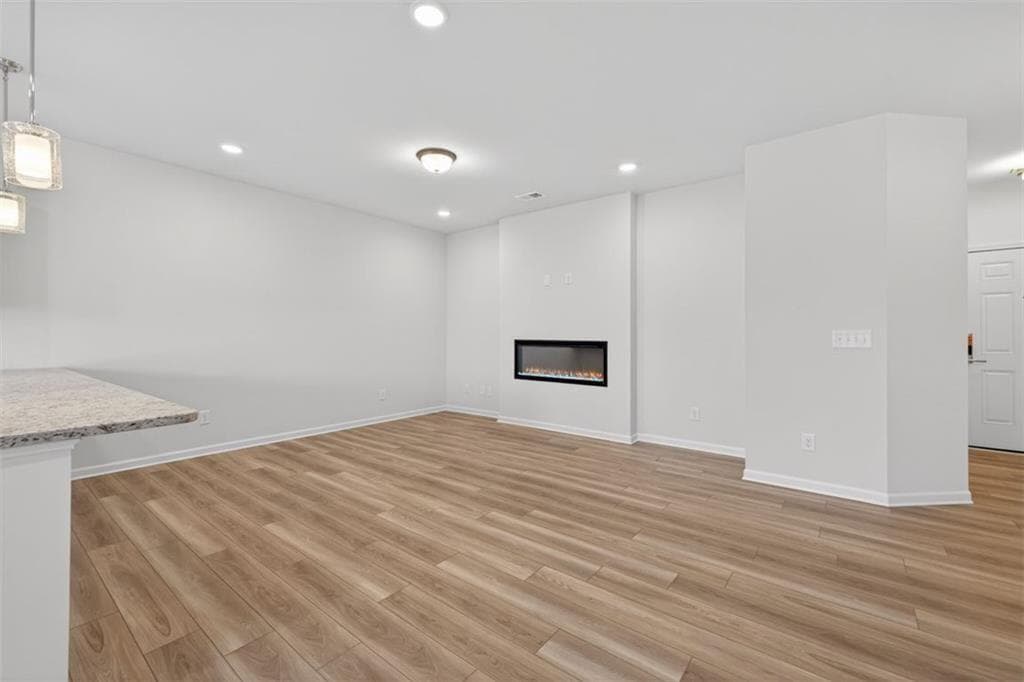 3 bedroom, 3 bathroom, 1,710 sq ft townhouse for sale at 42 Jacobs Farm Lane 19, Lawrenceville, GA 30045 — photo 4