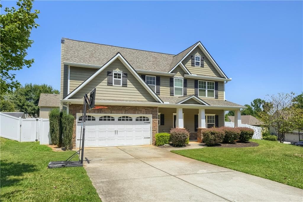 5 bedroom, 3 bathroom, 2,870 sq ft single family residence under contract at 98 Village Park Drive, Newnan, GA 30265