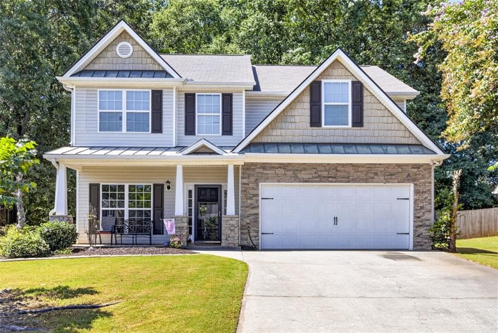 4 bedroom, 3 bathroom, 2,233 sq ft single family residence for sale at 35 Amherst Drive, Winder, GA 30680 — photo 1 of 44