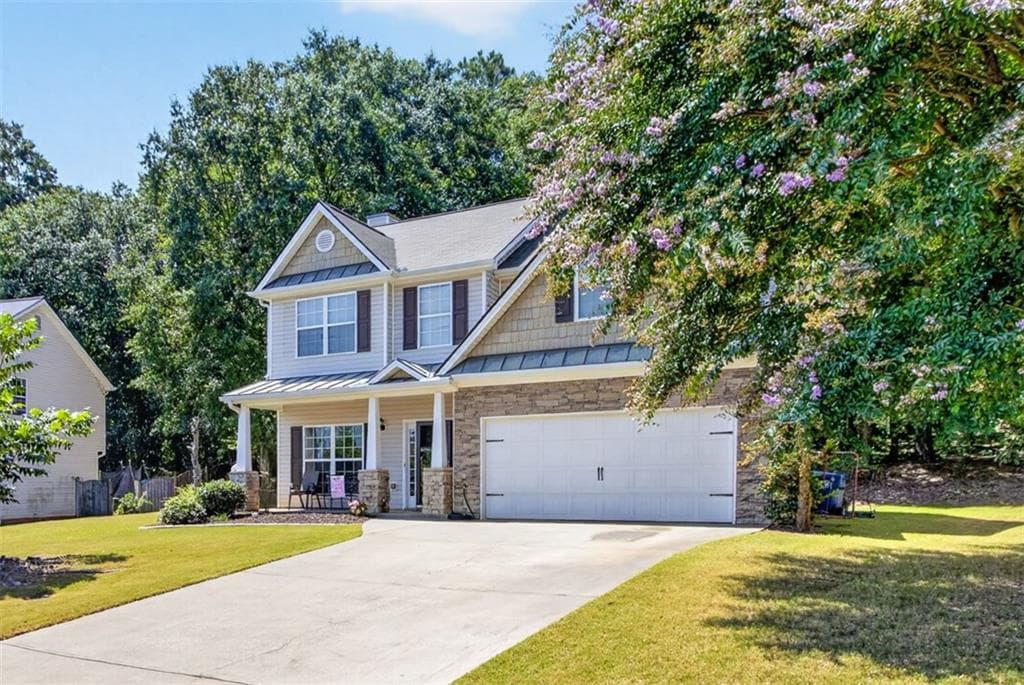 4 bedroom, 3 bathroom, 2,233 sq ft single family residence for sale at 35 Amherst Drive, Winder, GA 30680 — photo 3