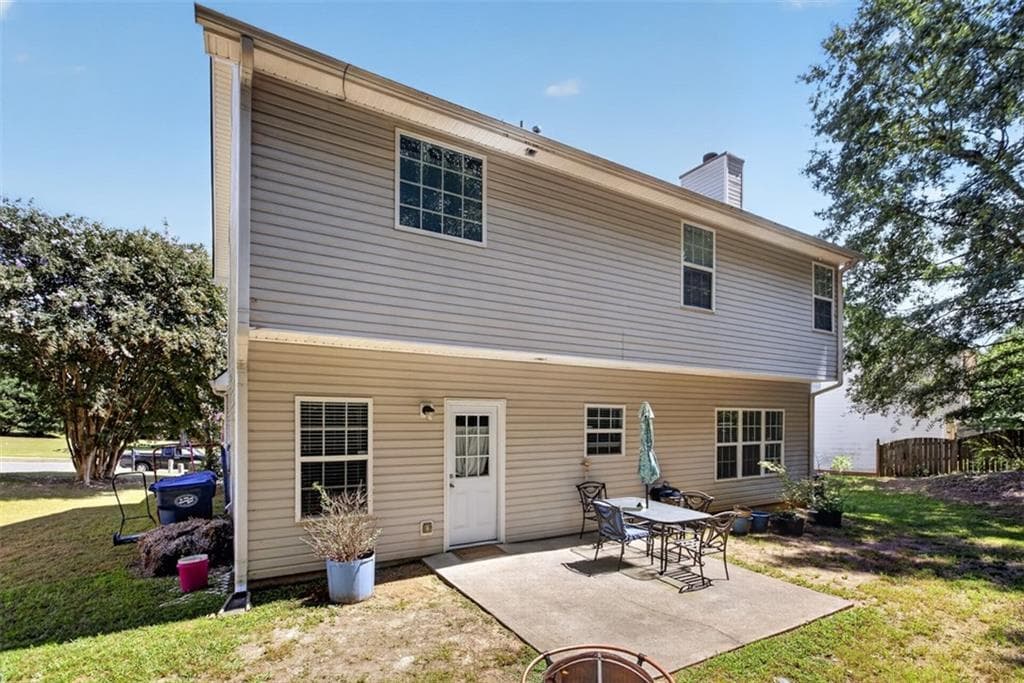 4 bedroom, 3 bathroom, 2,233 sq ft single family residence for sale at 35 Amherst Drive, Winder, GA 30680 — photo 7