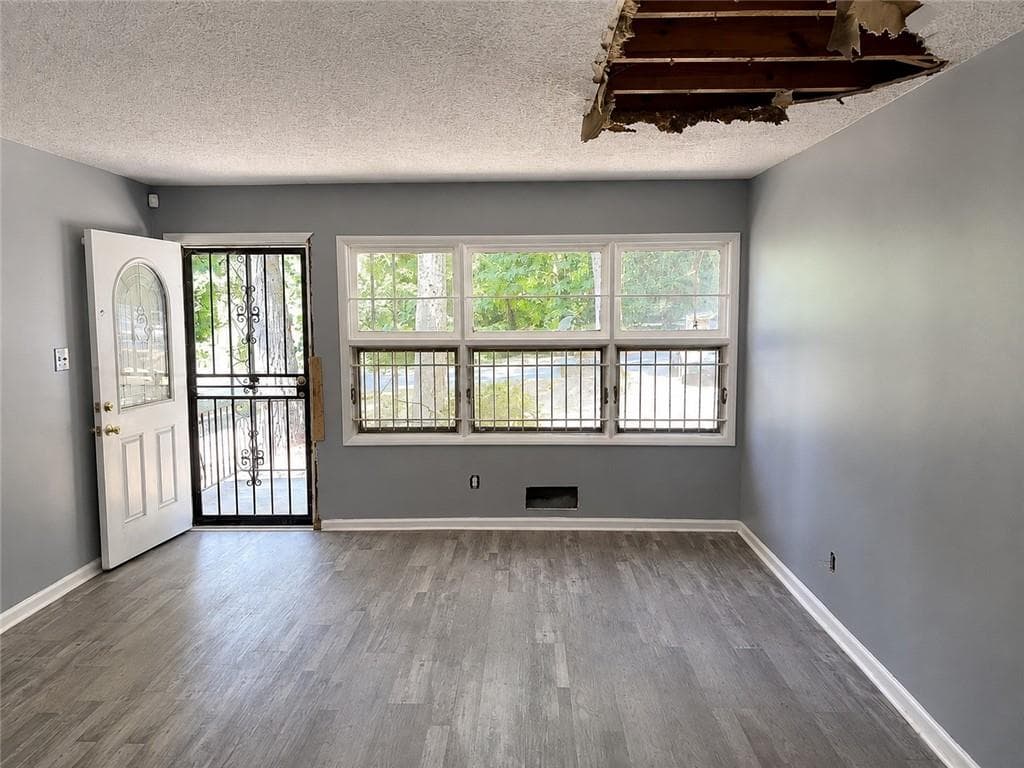3 bedroom, 2 bathroom, 1,372 sq ft single family residence for sale at 223 Childs Drive, Atlanta, GA 30314 — photo 7