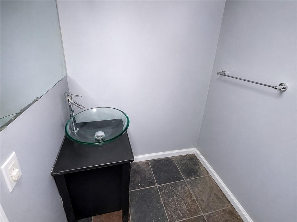 3 bedroom, 2 bathroom, 1,372 sq ft single family residence for sale at 223 Childs Drive, Atlanta, GA 30314 — photo 8