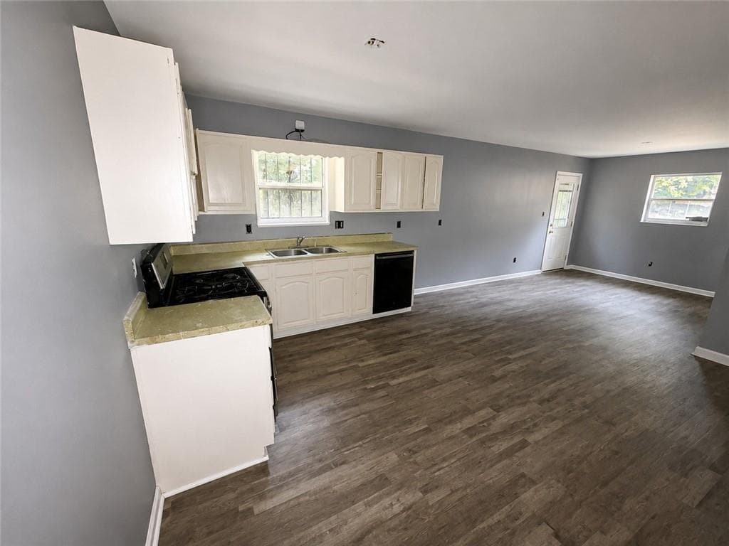 3 bedroom, 2 bathroom, 1,372 sq ft single family residence for sale at 223 Childs Drive, Atlanta, GA 30314 — photo 10
