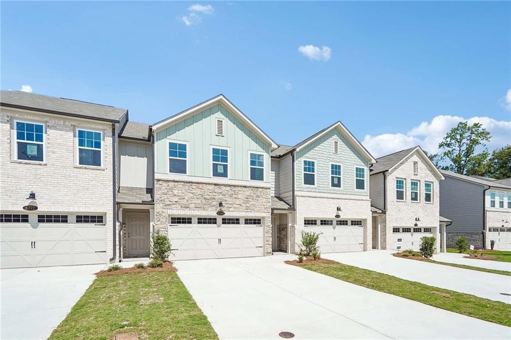 3 bedroom, 3 bathroom, 1,800 sq ft townhouse for sale at 235 Kinship Drive, Mableton, GA 30126 — photo 2