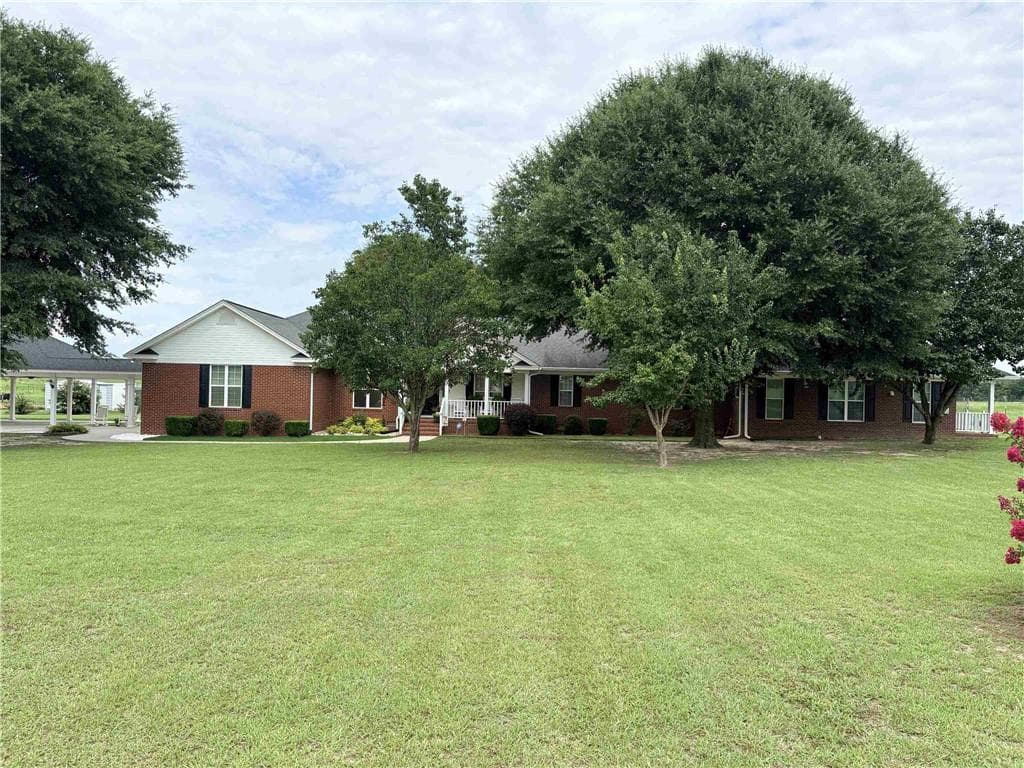 5 bedroom, 4 bathroom, 4,000 sq ft single family residence for sale at 618 Godbee Road, Waynesboro, GA 30830