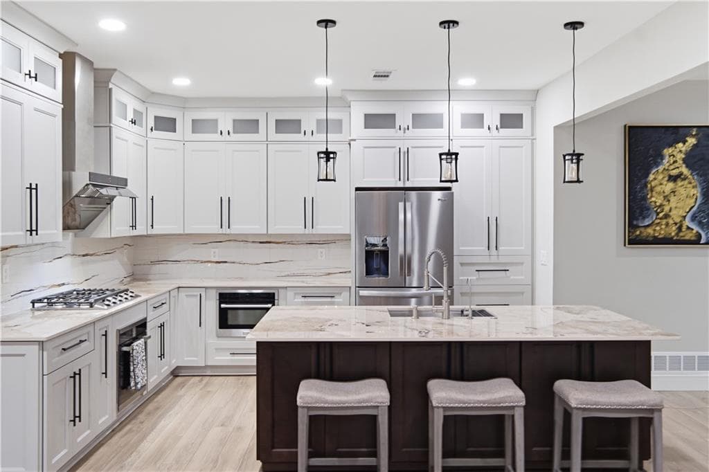 4 bedroom, 3 bathroom, 2,583 sq ft single family residence for sale at 4539 Heathfield Trace, Suwanee, GA 30024 — photo 2
