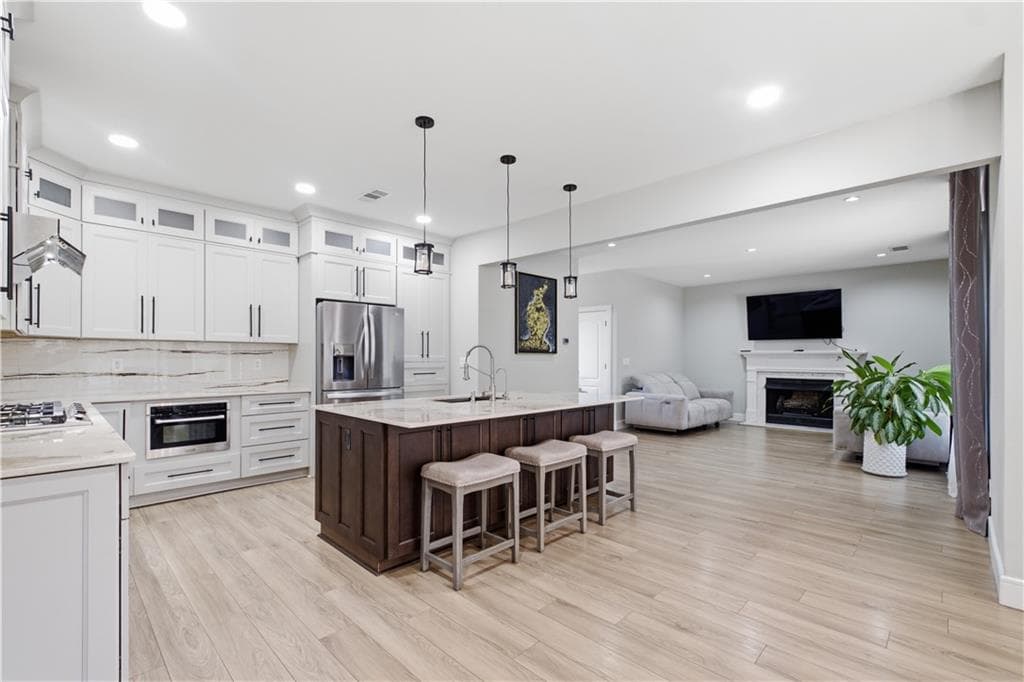 4 bedroom, 3 bathroom, 2,583 sq ft single family residence for sale at 4539 Heathfield Trace, Suwanee, GA 30024 — photo 3