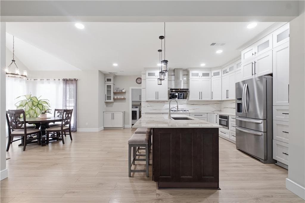 4 bedroom, 3 bathroom, 2,583 sq ft single family residence for sale at 4539 Heathfield Trace, Suwanee, GA 30024 — photo 4