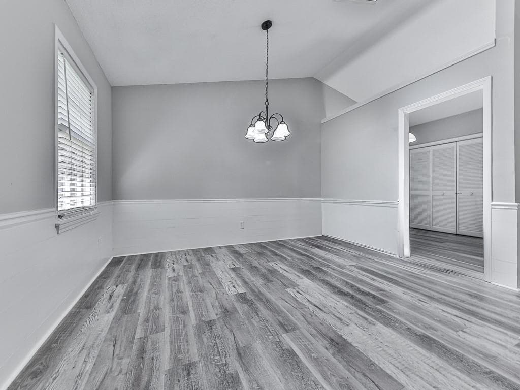 3 bedroom, 2 bathroom, 1,507 sq ft single family residence for sale at 650 Radford Circle, Woodstock, GA 30188 — photo 8