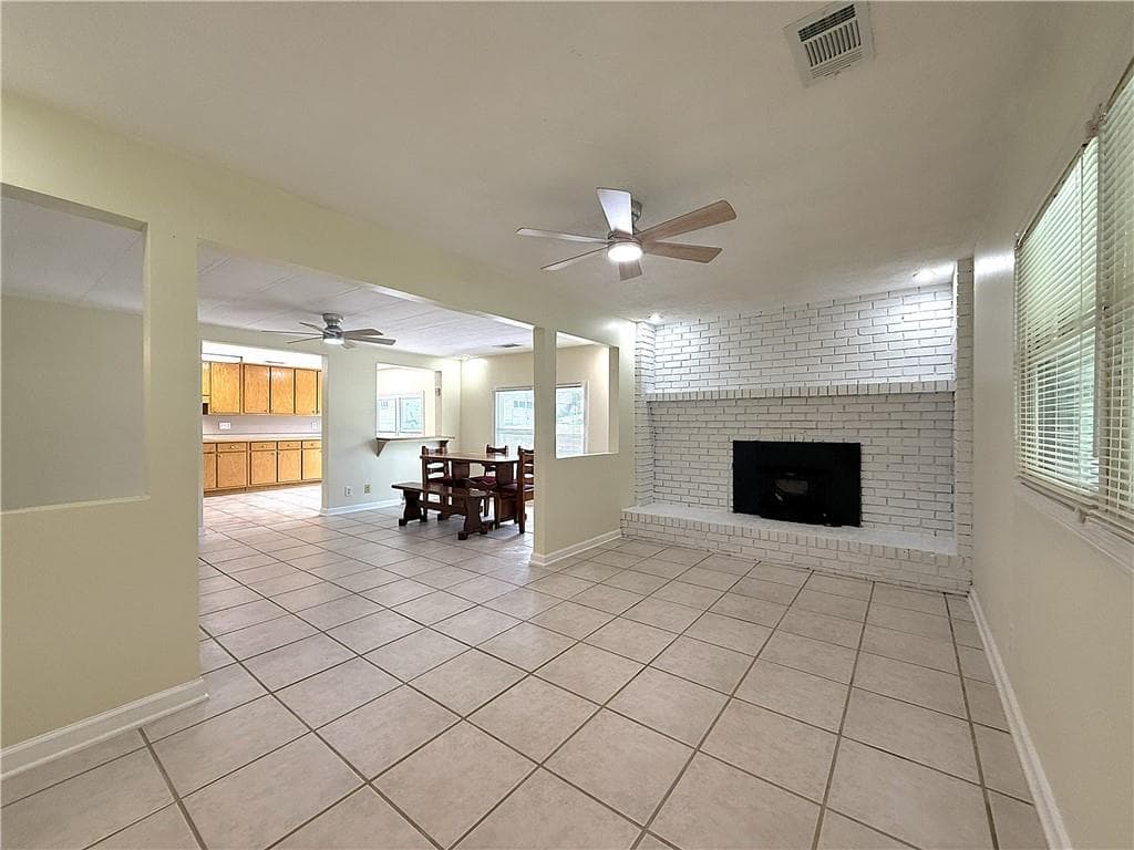 2 bedroom, 1 bathroom, 1,632 sq ft single family residence under contract at 5730 Westwood Drive, Cumming, GA 30040 — photo 7