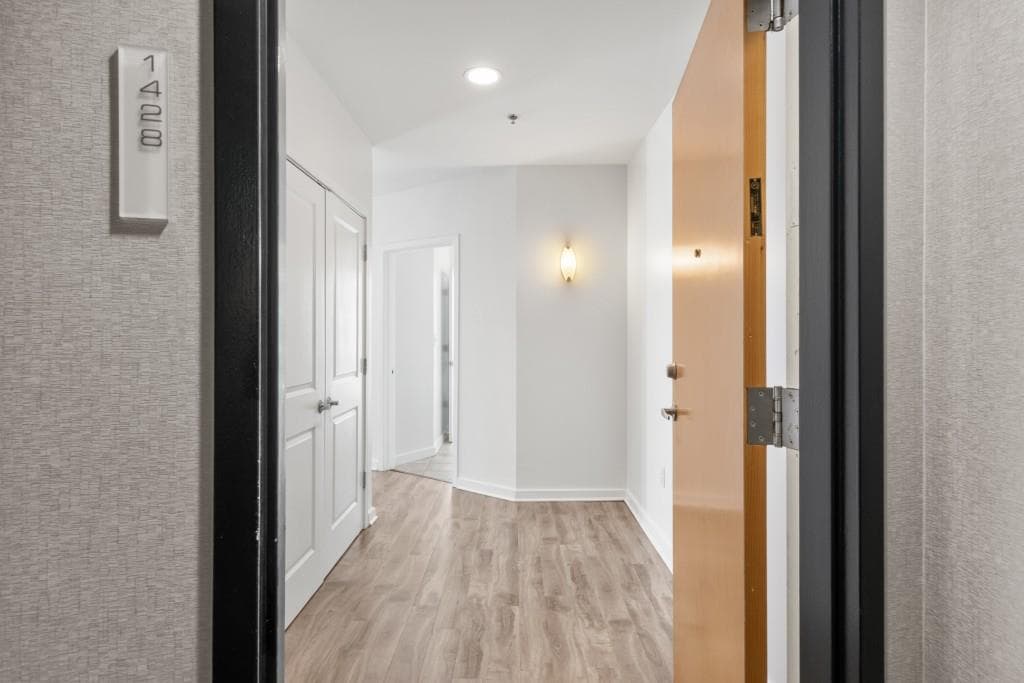 2 bedroom, 2 bathroom condominium for sale at 923 Peachtree Street 1428, Atlanta, GA 30309 — photo 3