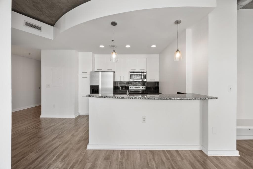 2 bedroom, 2 bathroom condominium for sale at 923 Peachtree Street 1428, Atlanta, GA 30309 — photo 7