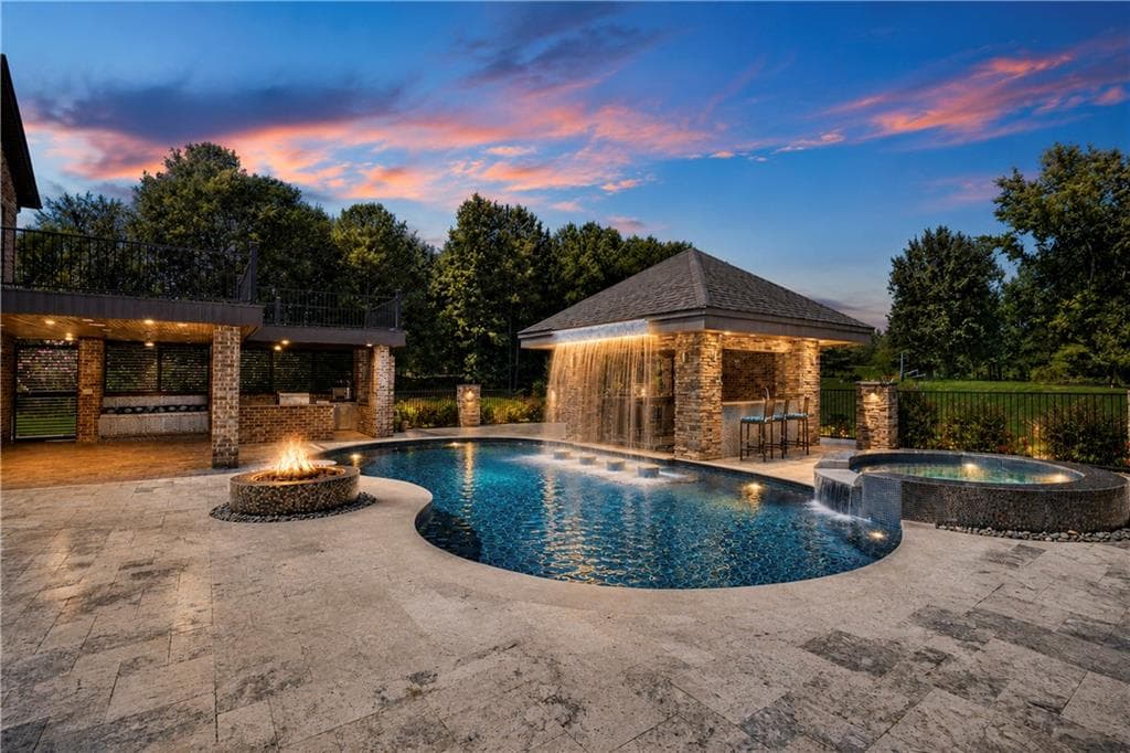 6 bedroom, 5 bathroom, 5,525 sq ft single family residence for sale at 120 Broad Meadows Lane, Fayetteville, GA 30215 — photo 2