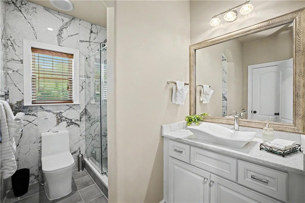 6 bedroom, 5 bathroom, 5,525 sq ft single family residence for sale at 120 Broad Meadows Lane, Fayetteville, GA 30215 — photo 7