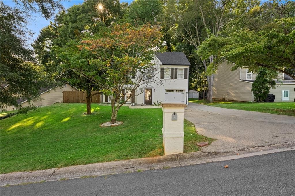 4 bedroom, 4 bathroom, 2,314 sq ft single family residence for sale at 661 Sunfield Drive, Lilburn, GA 30047 — photo 3