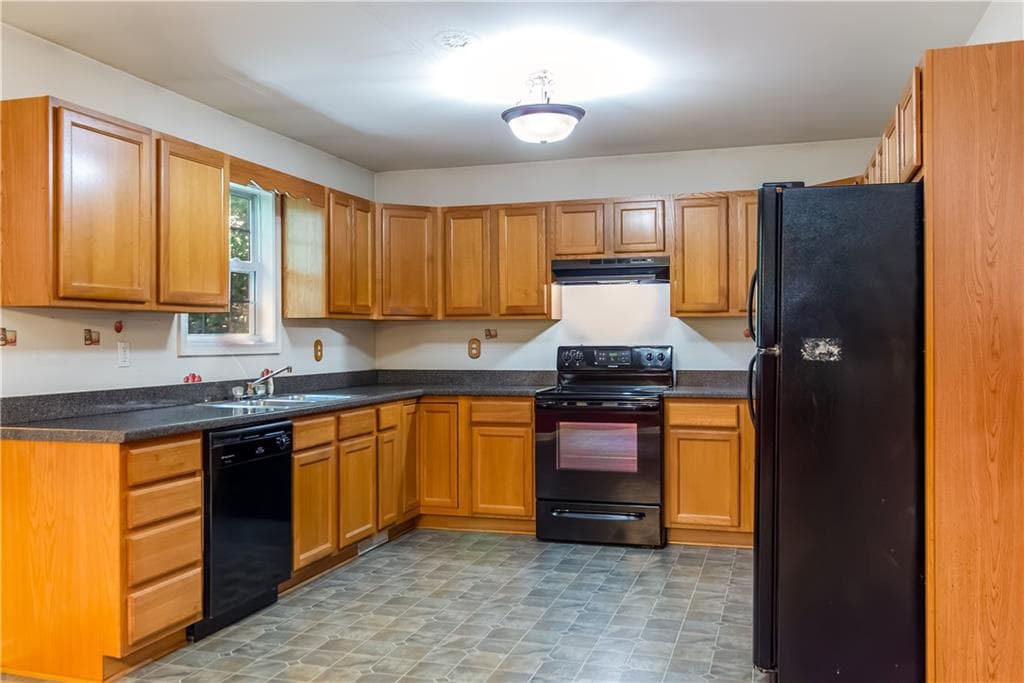 3 bedroom, 2 bathroom, 1,514 sq ft single family residence under contract at 96 Orman Drive, Ellijay, GA 30540 — photo 8