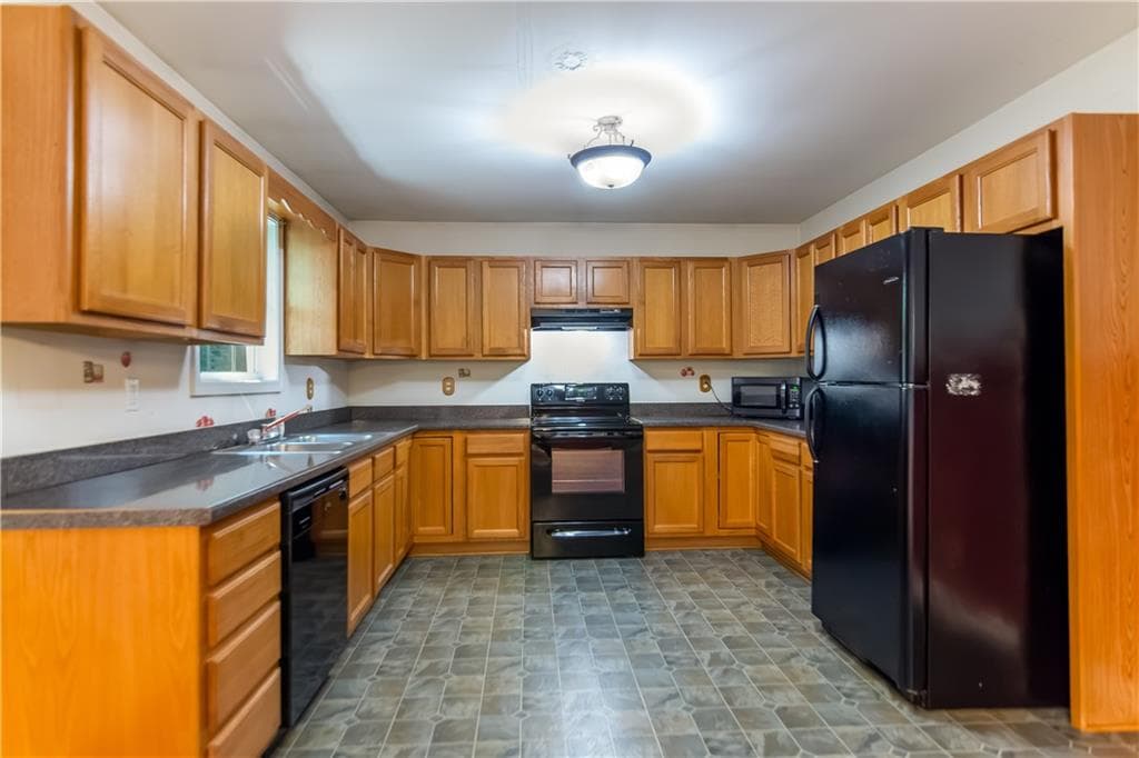3 bedroom, 2 bathroom, 1,514 sq ft single family residence under contract at 96 Orman Drive, Ellijay, GA 30540 — photo 9