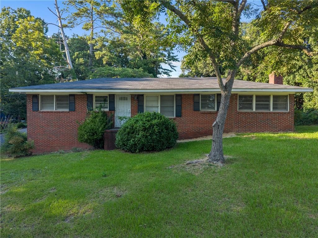 3 bedroom, 2 bathroom, 1,350 sq ft single family residence for sale at 506 Pineridge Drive, Forest Park, GA 30297 — photo 2
