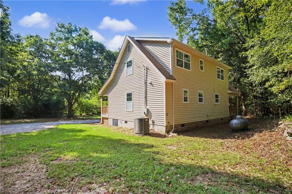 3 bedroom, 2 bathroom, 1,365 sq ft single family residence under contract at 3797 Jonathans Roost Road, Williamson, GA 30292 — photo 4