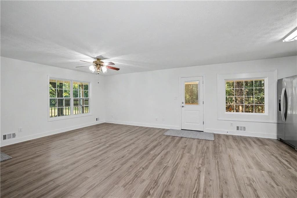 3 bedroom, 2 bathroom, 1,365 sq ft single family residence under contract at 3797 Jonathans Roost Road, Williamson, GA 30292 — photo 10