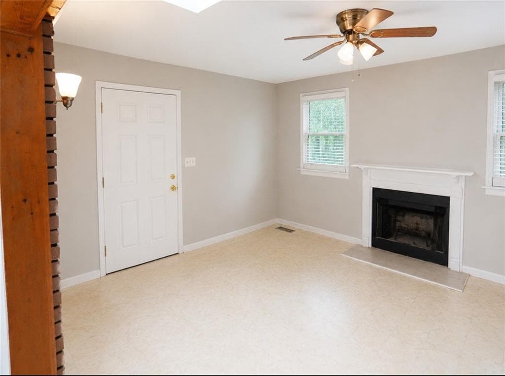 3 bedroom, 2 bathroom, 1,435 sq ft single family residence for sale at 613 Sheppard Road, Stone Mountain, GA 30083 — photo 8