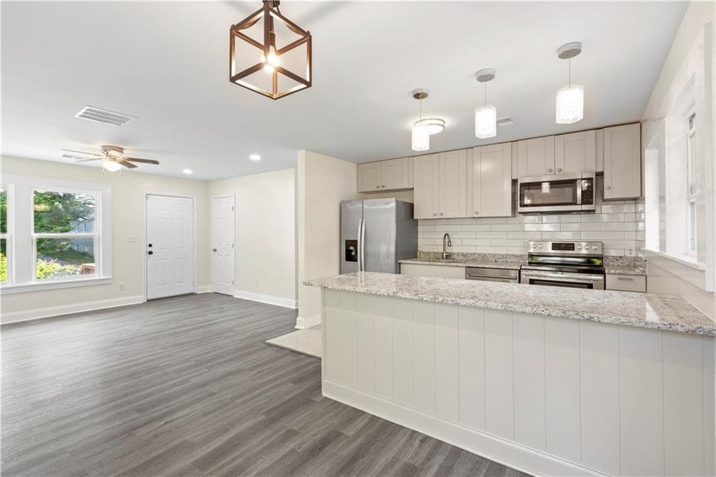 4 bedroom, 3 bathroom, 1,850 sq ft single family residence for sale at 3155 Delmar Lane, Atlanta, GA 30311 — photo 10