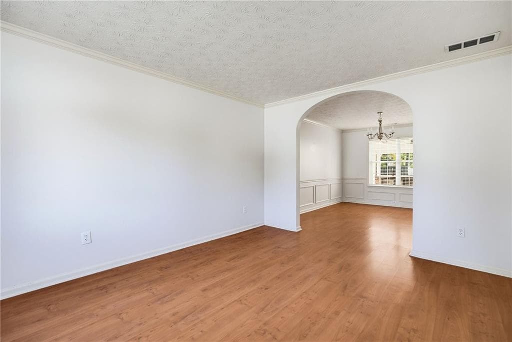 4 bedroom, 3 bathroom, 2,552 sq ft single family residence for sale at 5212 Pine Branch Circle, Sugar Hill, GA 30518 — photo 7