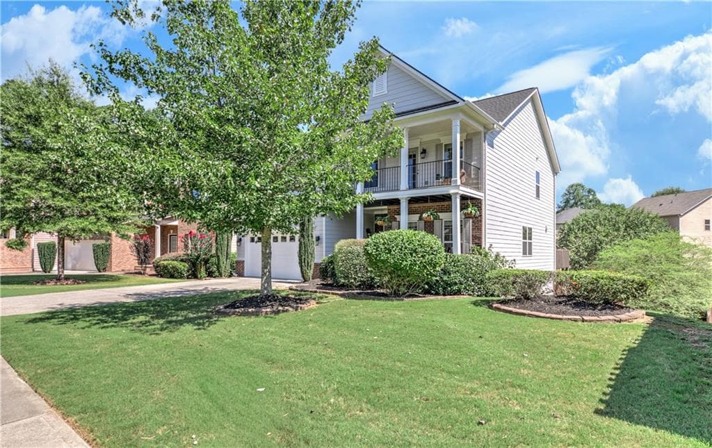 4 bedroom, 3 bathroom, 2,810 sq ft single family residence under contract at 330 Lockwood Place, Alpharetta, GA 30004 — photo 4