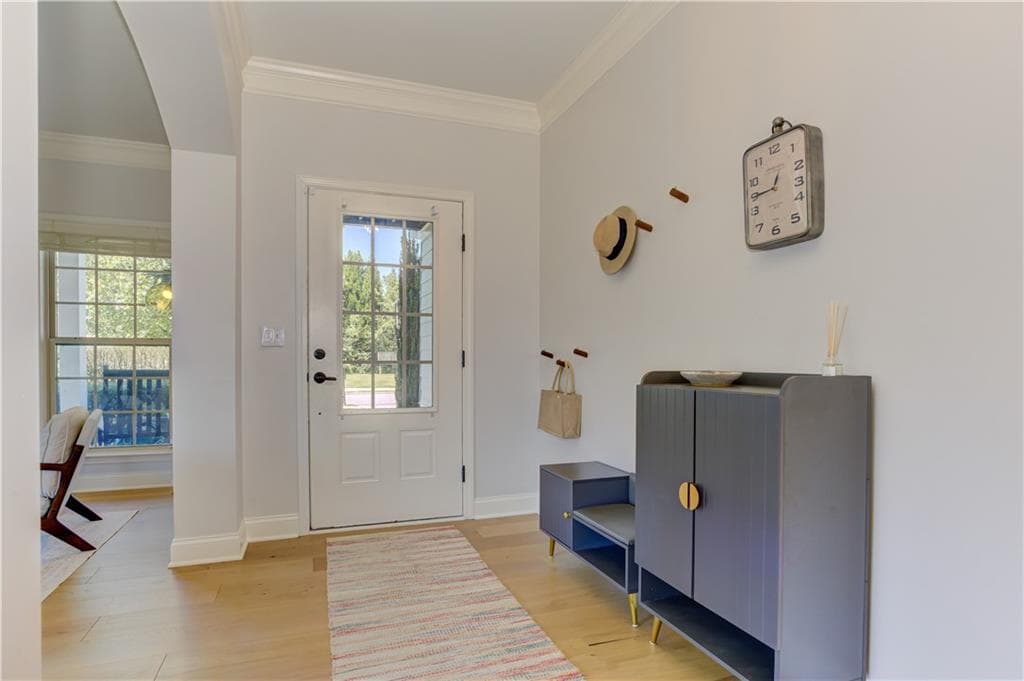 4 bedroom, 3 bathroom, 2,810 sq ft single family residence under contract at 330 Lockwood Place, Alpharetta, GA 30004 — photo 10