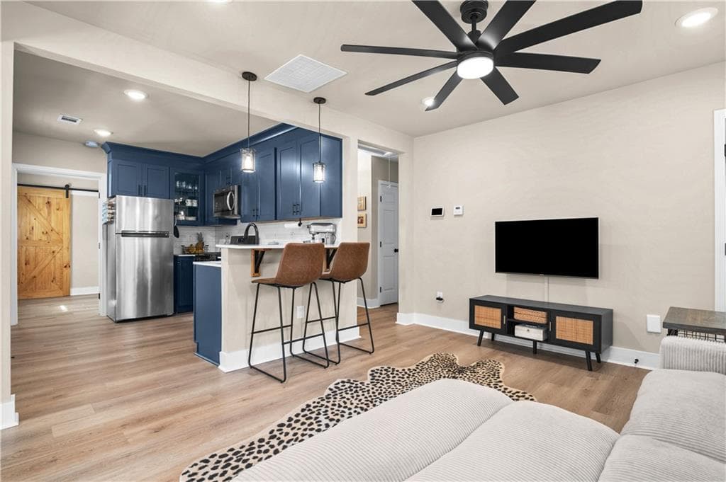 3 bedroom, 2 bathroom, 1,151 sq ft single family residence under contract at 3240 Stratton Lane, Scottdale, GA 30079 — photo 3