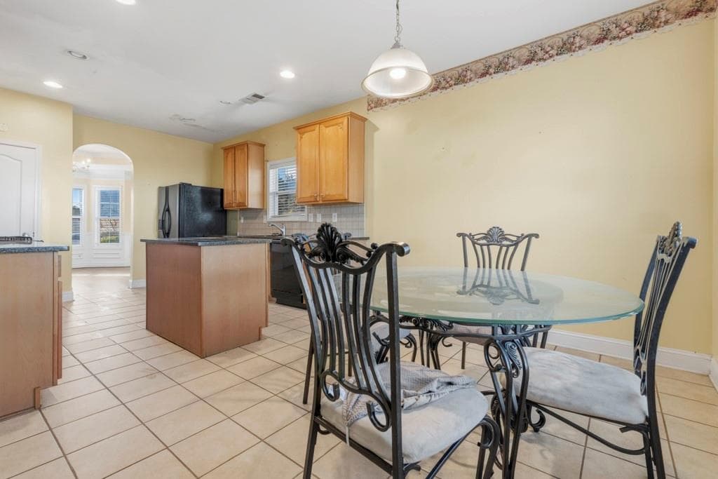 4 bedroom, 4 bathroom, 2,836 sq ft single family residence for sale at 820 Kaitlyn Drive, Loganville, GA 30052 — photo 8