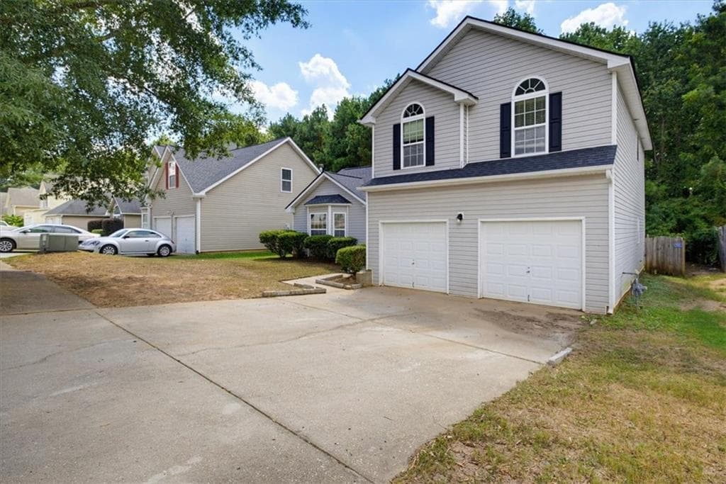 3 bedroom, 3 bathroom, 1,576 sq ft single family residence for sale at 4755 Bridle Point Parkway, Snellville, GA 30039 — photo 2